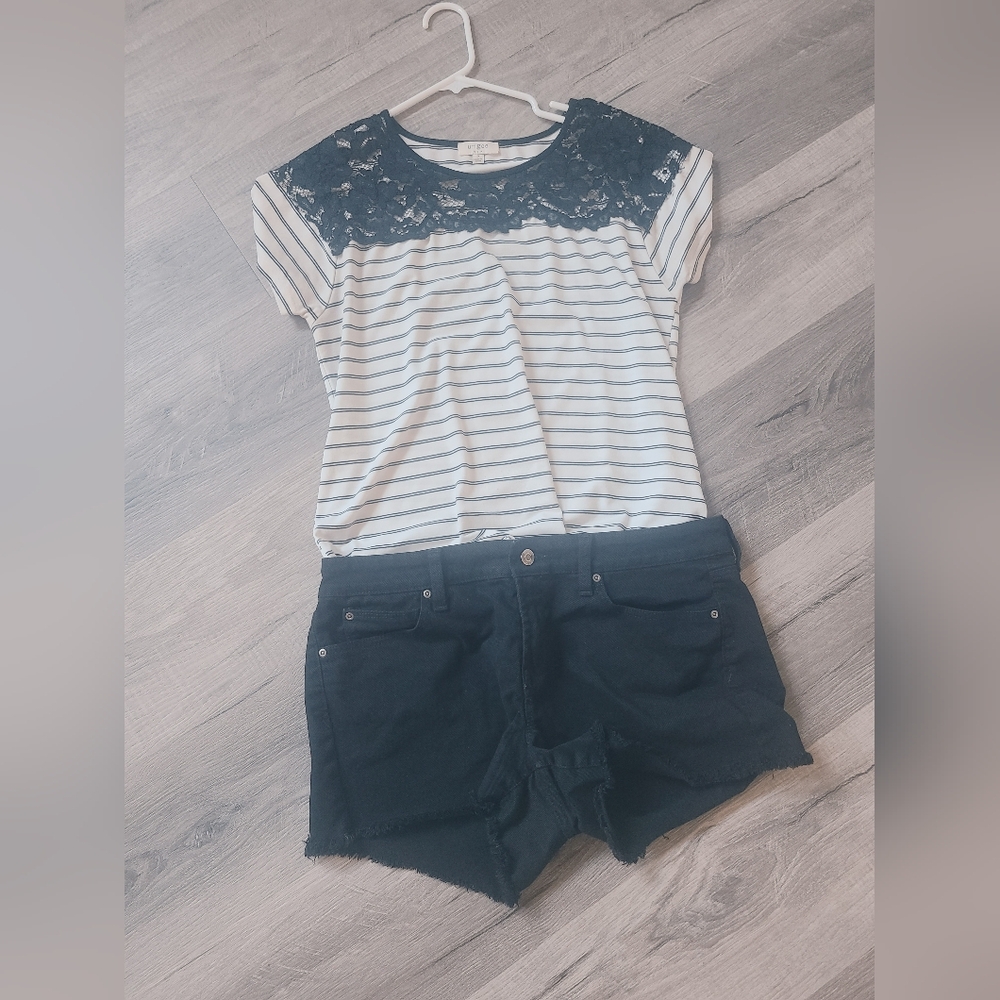 Cute lacey top tee